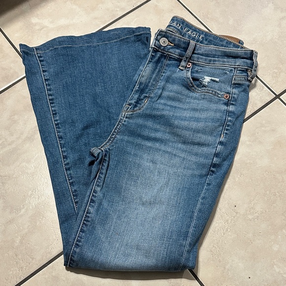 American Eagle Outfitters Women's Denim Flare Leg Jeans - Picture 1 of 6